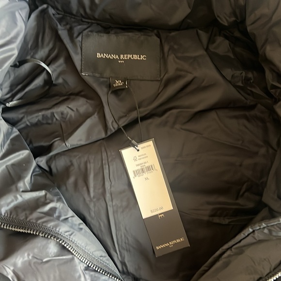 Banana Republic Puffer Jacket. Size XL - Picture 3 of 3